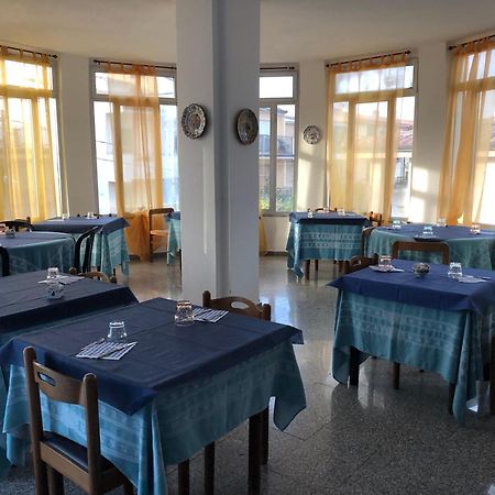 Hotel L'Ancora Ла Калета Екстериор снимка