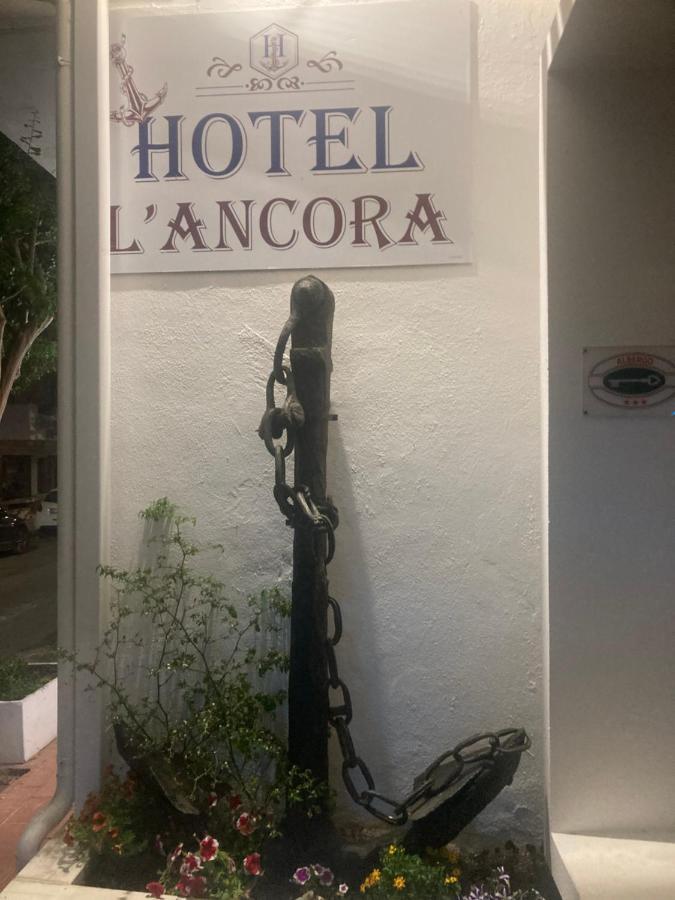 Hotel L'Ancora Ла Калета Екстериор снимка