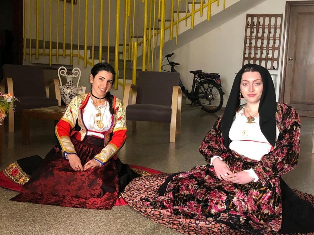 Hotel L'Ancora Ла Калета Екстериор снимка