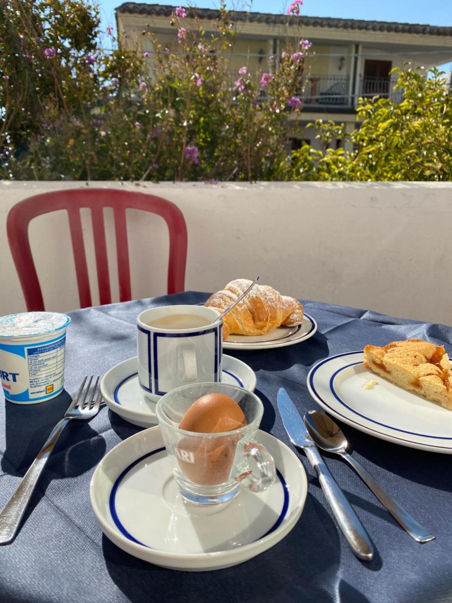 Hotel L'Ancora Ла Калета Екстериор снимка