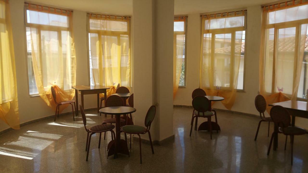 Hotel L'Ancora Ла Калета Екстериор снимка