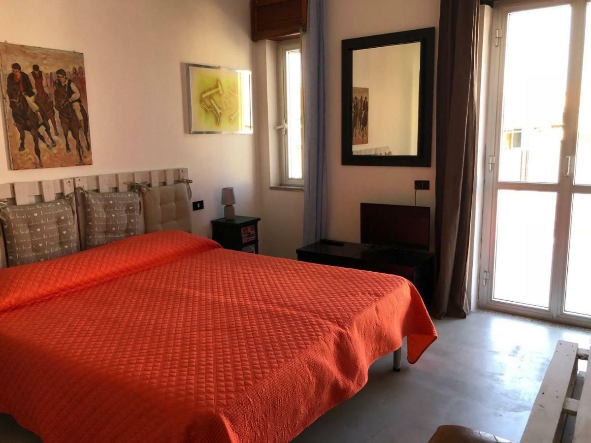 Hotel L'Ancora Ла Калета Екстериор снимка